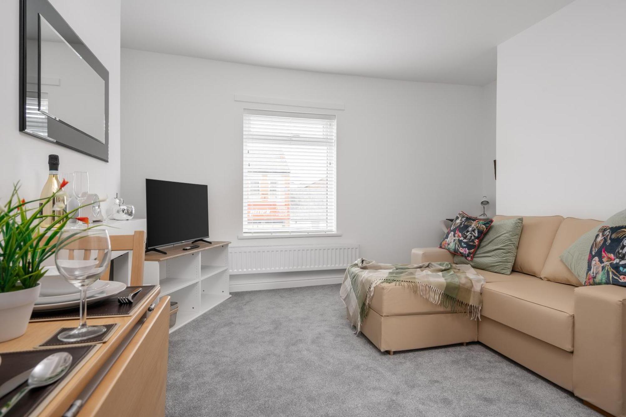 Buxton Apartment - 1 Bed, Free Parking, Wi-Fi Hazel Grove Екстер'єр фото