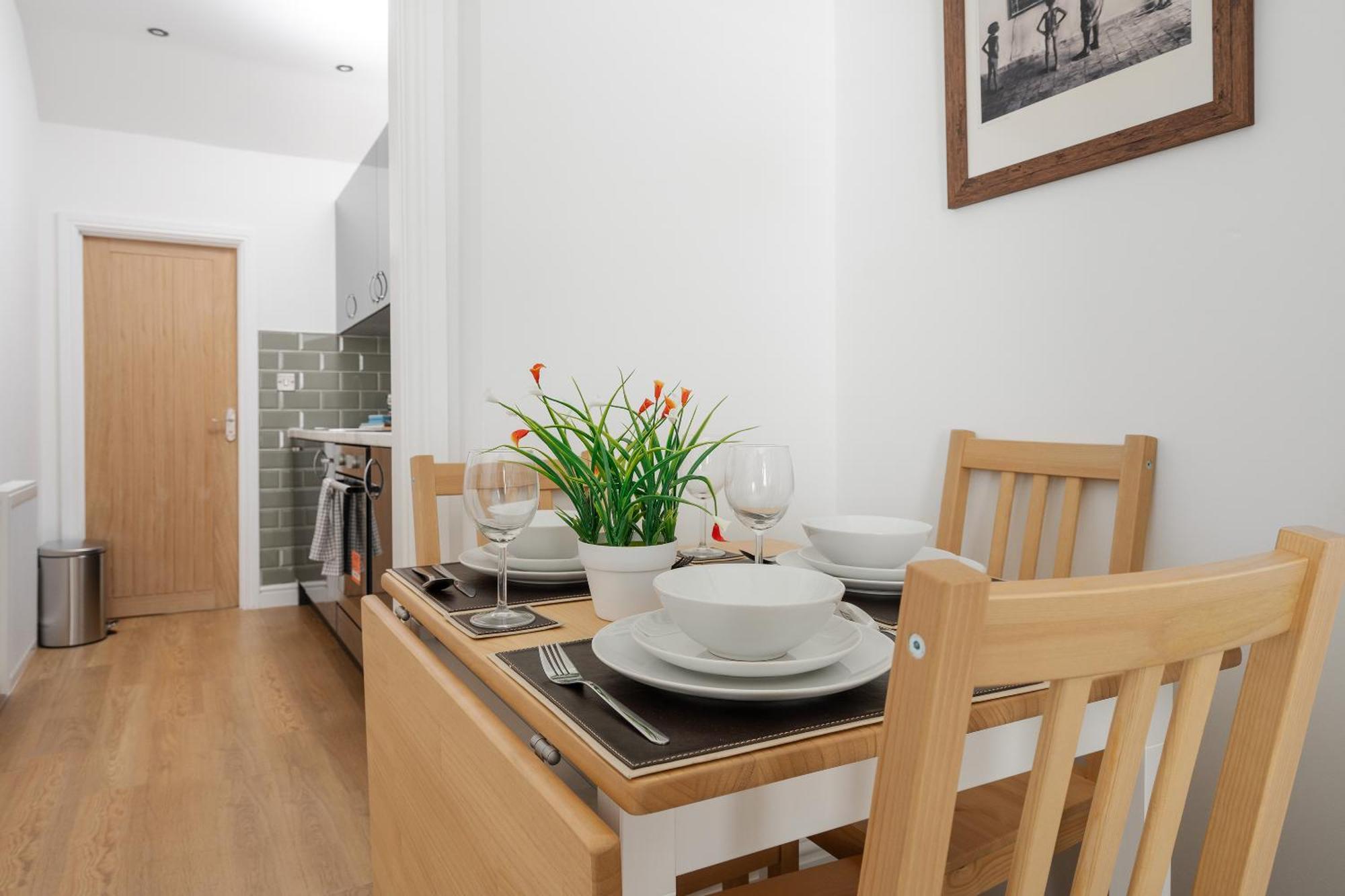 Buxton Apartment - 1 Bed, Free Parking, Wi-Fi Hazel Grove Екстер'єр фото